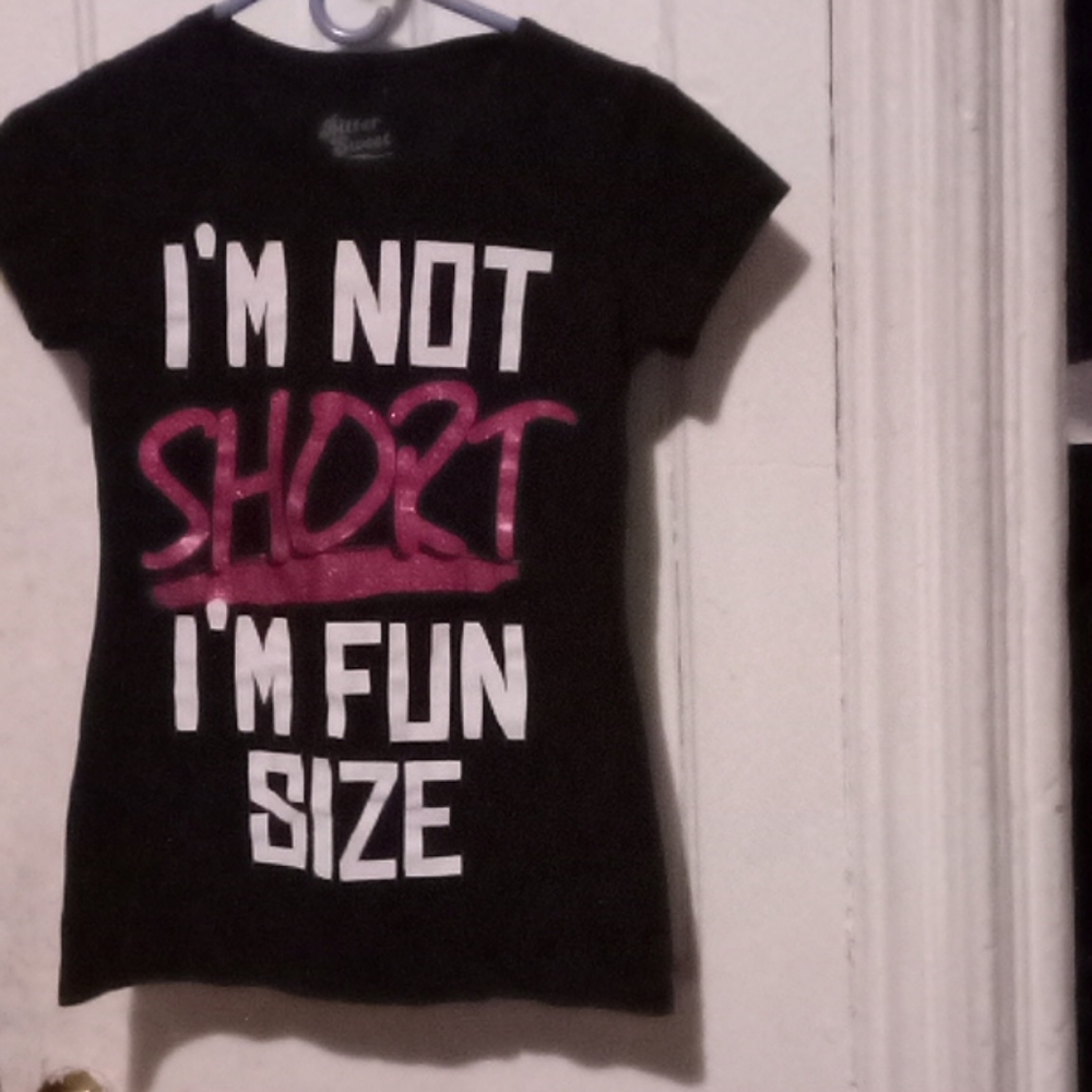 Girls short sleeve top size S.